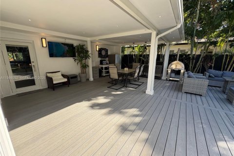 House in Fort Lauderdale, Florida 3 bedrooms, 96.06 sq.m. № 2169886 - photo 29