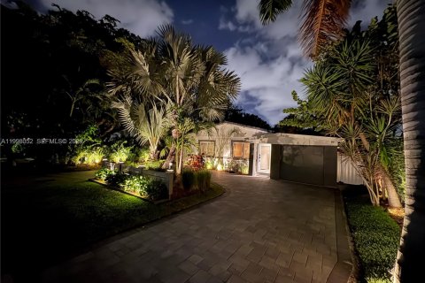 House in Fort Lauderdale, Florida 3 bedrooms, 96.06 sq.m. № 2169886 - photo 4