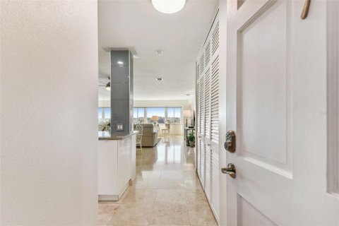 Купить кондоминиум в Беллеэйр Блафс, Флорида 3 комнаты, 97.55м2, № 1909789 - фото 8