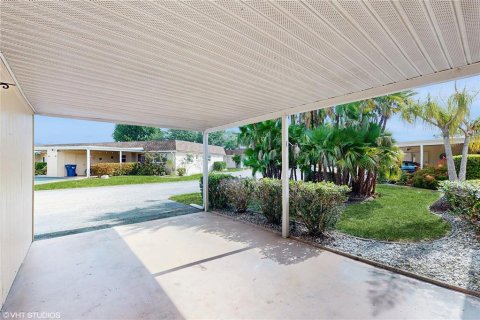 Condo in Bradenton, Florida, 2 bedrooms  № 1718581 - photo 17
