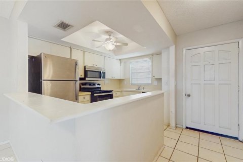 Condo in Bradenton, Florida, 2 bedrooms  № 1718581 - photo 4