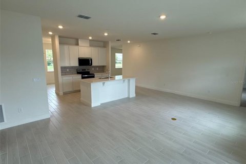 House in Palm Coast, Florida 3 bedrooms, 173.17 sq.m. № 1667189 - photo 4