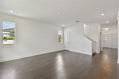 House in Tampa, Florida 4 bedrooms, 223.8 sq.m. № 1511924 - photo 13