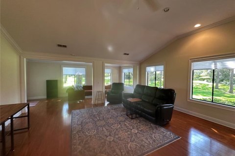 House in Winter Haven, Florida 3 bedrooms, 206.06 sq.m. № 1649307 - photo 13