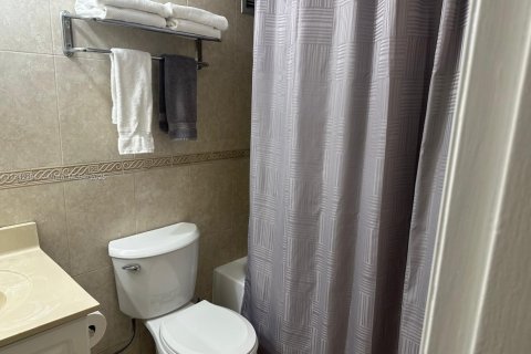 Condominio en venta en Sunny Isles Beach, Florida, 33.44 m2 № 1836229 - foto 9