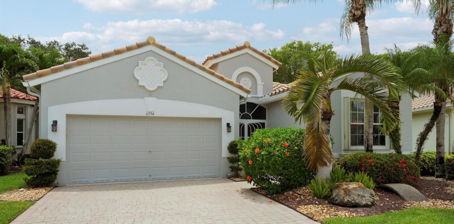 Villa ou maison à Lake Worth, Floride 3 chambres, 180.69 m2 № 2246075