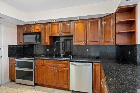 Condominio en venta en Hallandale Beach, Florida, 1 dormitorio, 78.97 m2 № 1944264 - foto 14