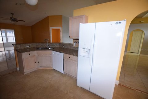 Casa en alquiler en Apopka, Florida, 3 dormitorios, 151.8 m2 № 1675163 - foto 16