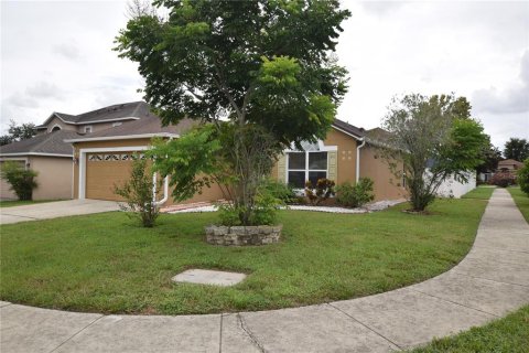 House in Apopka, Florida 3 bedrooms, 151.8 sq.m. № 1675163 - photo 3