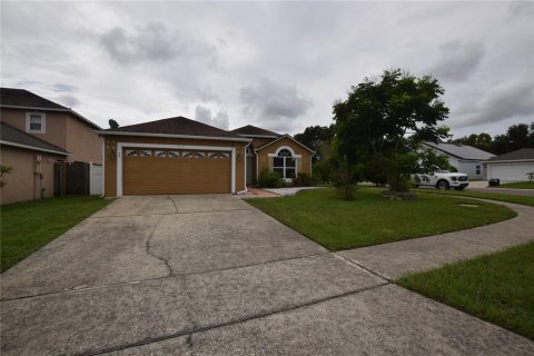 Villa ou maison à louer à Apopka, Floride: 3 chambres, 151.8 m2 № 1675163 - photo 4
