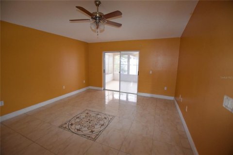Casa en alquiler en Apopka, Florida, 3 dormitorios, 151.8 m2 № 1675163 - foto 12