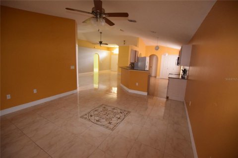 Casa en alquiler en Apopka, Florida, 3 dormitorios, 151.8 m2 № 1675163 - foto 14