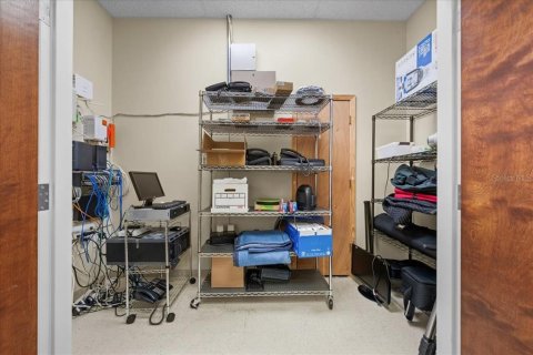 Immobilier commercial à vendre à Largo, Floride: 428.19 m2 № 2411601 - photo 29