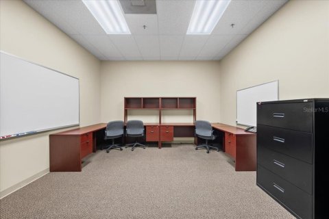 Immobilier commercial à vendre à Largo, Floride: 428.19 m2 № 2411601 - photo 20