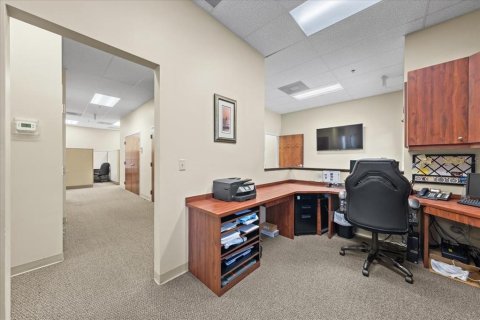 Immobilier commercial à vendre à Largo, Floride: 428.19 m2 № 2411601 - photo 27