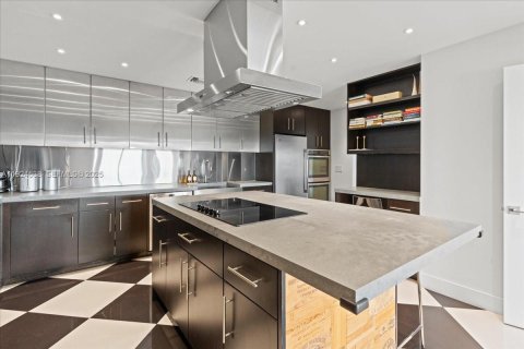 Condominio en venta en Miami, Florida, 2 dormitorios, 181.16 m2 № 1982923 - foto 11