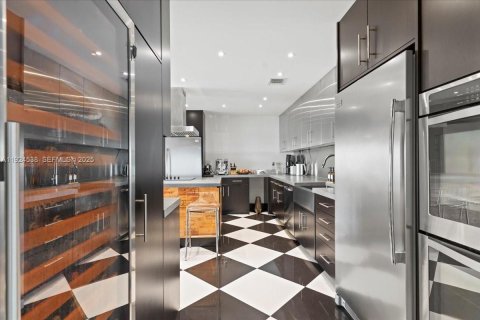 Condominio en venta en Miami, Florida, 2 dormitorios, 181.16 m2 № 1982923 - foto 10