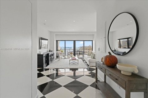 Condominio en venta en Miami, Florida, 2 dormitorios, 181.16 m2 № 1982923 - foto 2