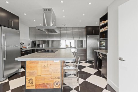 Condominio en venta en Miami, Florida, 2 dormitorios, 181.16 m2 № 1982923 - foto 9