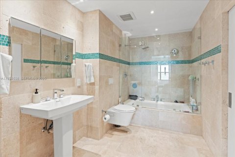 Condominio en venta en Miami, Florida, 2 dormitorios, 181.16 m2 № 1982923 - foto 24