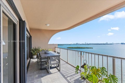 Condominio en venta en Miami, Florida, 2 dormitorios, 181.16 m2 № 1982923 - foto 29