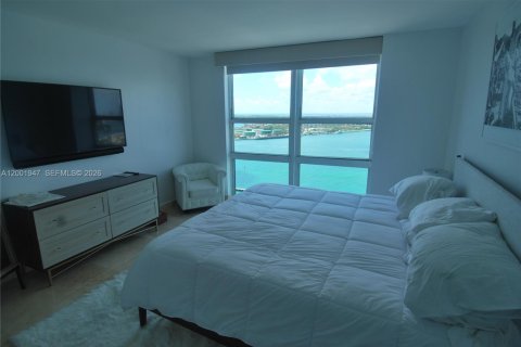 Condo in Miami Beach, Florida, 1 bedroom  № 2067835 - photo 3