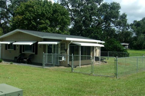House in Ocala, Florida 2 bedrooms, 80.27 sq.m. № 2379684 - photo 2