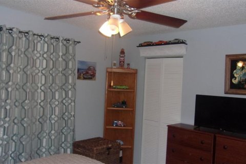 House in Ocala, Florida 2 bedrooms, 80.27 sq.m. № 2379684 - photo 10