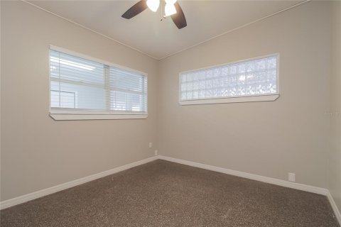 Casa en alquiler en Orlando, Florida, 3 dormitorios, 153.94 m2 № 1849737 - foto 14