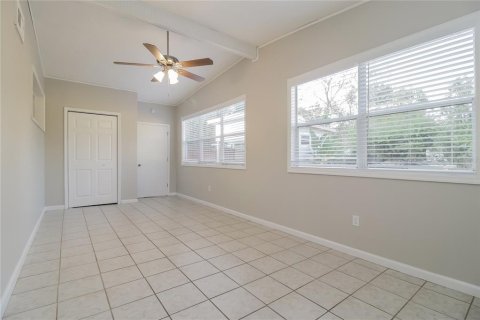Casa en alquiler en Orlando, Florida, 3 dormitorios, 153.94 m2 № 1849737 - foto 9