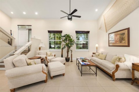 Купить виллу или дом в Майами, Флорида 4 спальни, 326.18м2, № 1961939 - фото 17