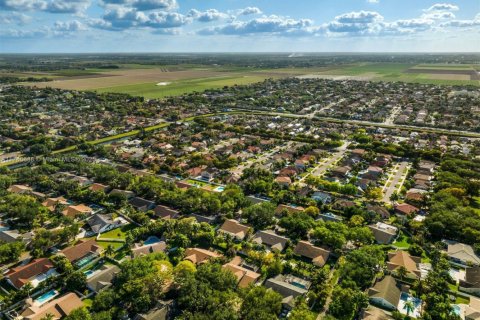 Купить виллу или дом в Майами, Флорида 4 спальни, 326.18м2, № 1961939 - фото 25