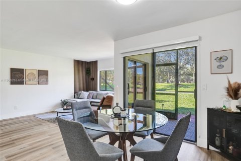 Copropriété à louer à Plantation, Floride: 2 chambres, 96.06 m2 № 1963274 - photo 18