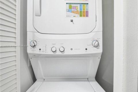 Copropriété à louer à Plantation, Floride: 2 chambres, 96.06 m2 № 1963274 - photo 12