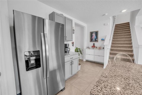 Купить виллу или дом в Уэсли-Чепел, Флорида 10 комнат, 242.01м2, № 2197868 - фото 18