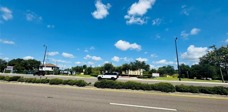 Immobilier commercial à Fern Park, Floride № 2103809