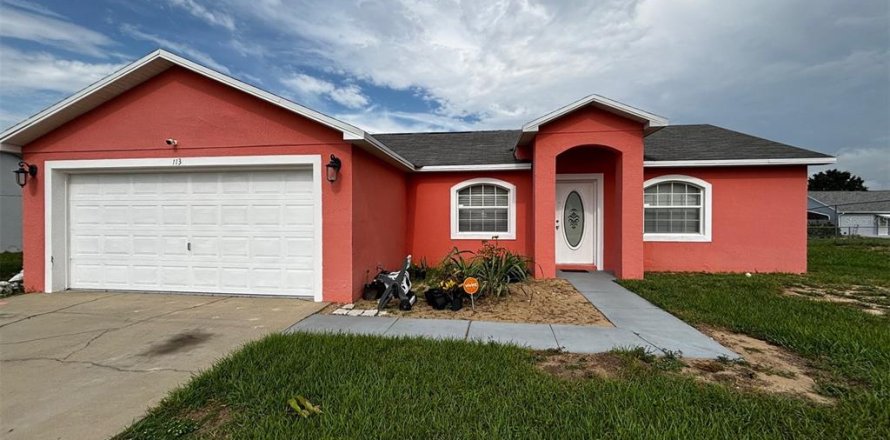 House in Haines City, Florida 3 bedrooms, 115.2 sq.m. № 1761295