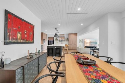 Villa ou maison à vendre à North Miami, Floride: 3 chambres, 197.05 m2 № 2056567 - photo 12