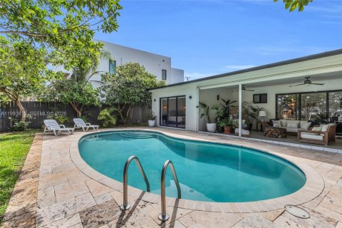 Villa ou maison à vendre à North Miami, Floride: 3 chambres, 197.05 m2 № 2056567 - photo 27