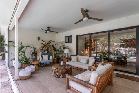 Villa ou maison à vendre à North Miami, Floride: 3 chambres, 197.05 m2 № 2056567 - photo 26