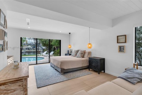 Villa ou maison à vendre à North Miami, Floride: 3 chambres, 197.05 m2 № 2056567 - photo 16