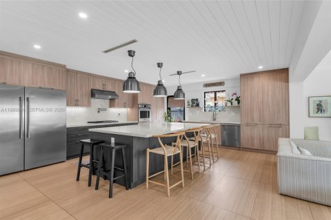 Villa ou maison à vendre à North Miami, Floride: 3 chambres, 197.05 m2 № 2056567 - photo 6