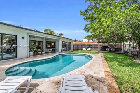 Villa ou maison à vendre à North Miami, Floride: 3 chambres, 197.05 m2 № 2056567 - photo 29