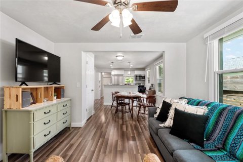 House in Alachua, Florida 2 bedrooms, 72.46 sq.m. № 2126681 - photo 9