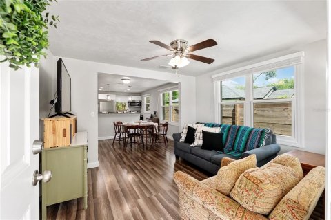 House in Alachua, Florida 2 bedrooms, 72.46 sq.m. № 2126681 - photo 7