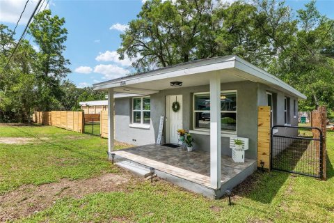 House in Alachua, Florida 2 bedrooms, 72.46 sq.m. № 2126681 - photo 2