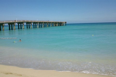 Купить кондоминиум в Норт-Майами-Бич, Флорида 1 спальня, 73.39м2, № 1955919 - фото 26