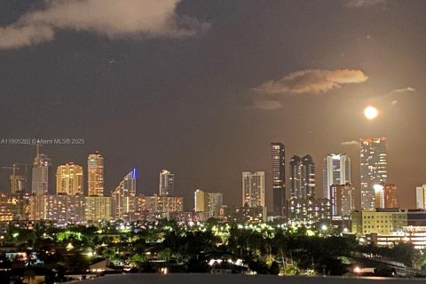 Купить кондоминиум в Норт-Майами-Бич, Флорида 1 спальня, 73.39м2, № 1955919 - фото 21