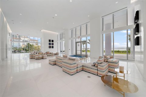 Снять в аренду кондоминиум в Майами, Флорида 2 спальни, 218.04м2, № 2082805 - фото 29