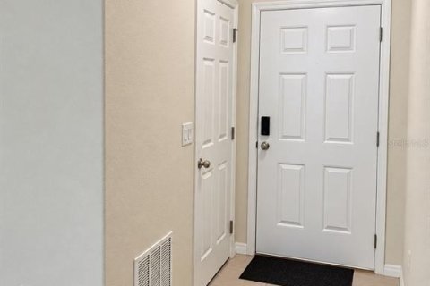 Immobilier commercial à vendre à Palm Coast, Floride: 6 chambres, 225.47 m2 № 2424223 - photo 4